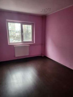 Militari  Uverturii -Aragonitului bloc 1985 et.1 decomandat 2 bai Liber Comision 0%